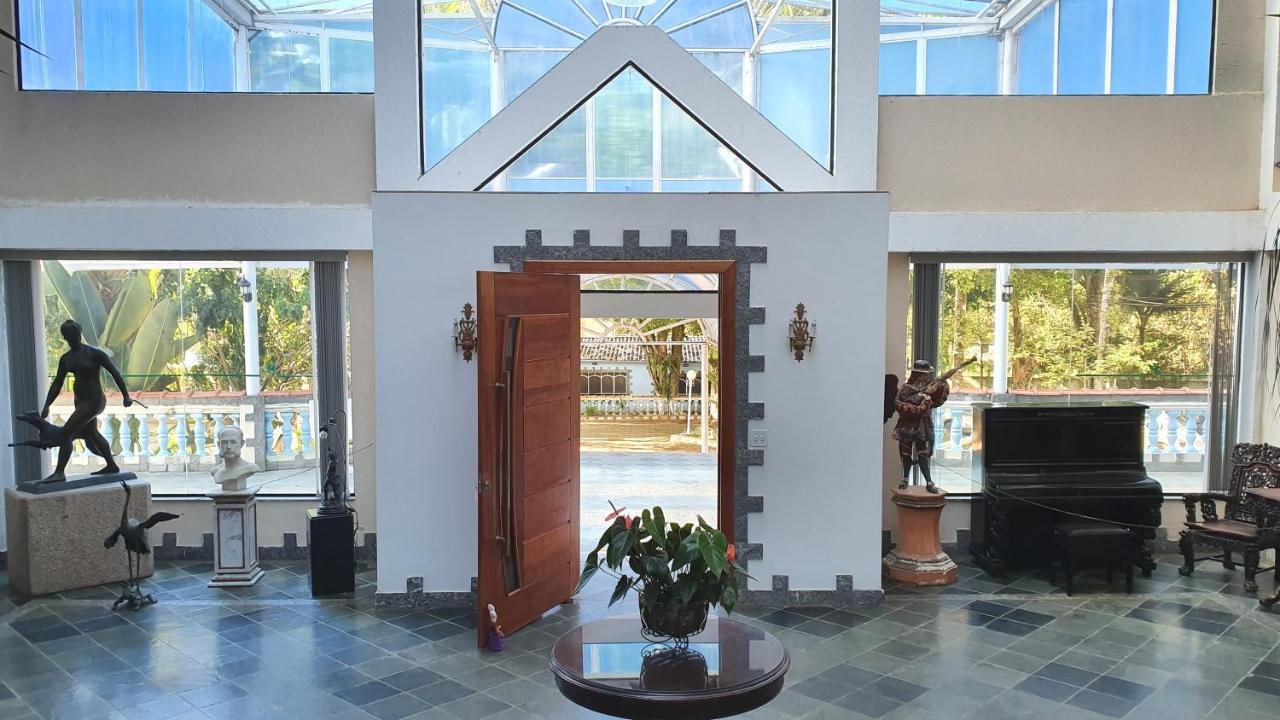 Vale Do Encantado Park Hotel Fazenda Guararema Bagian luar foto