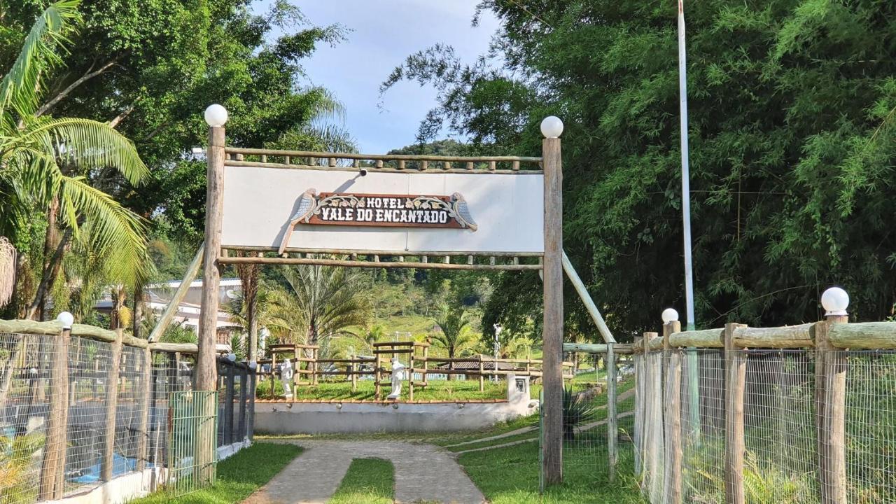 Vale Do Encantado Park Hotel Fazenda Guararema Bagian luar foto